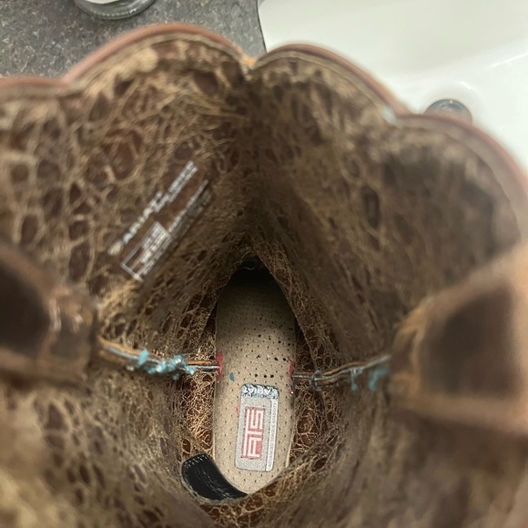 Ariat Boots - Picture 7 of 8